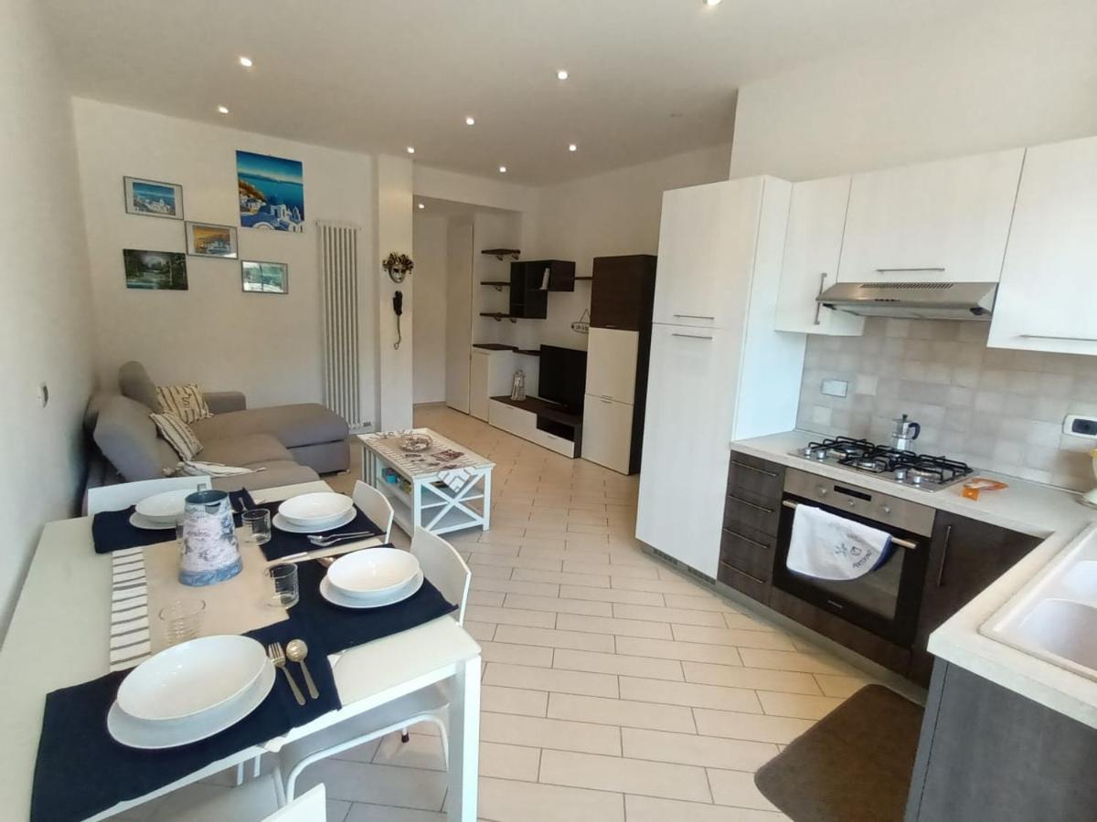 Appartamento Con Stupenda Vista Mare Zona Bristol Ραπάλο Εξωτερικό φωτογραφία