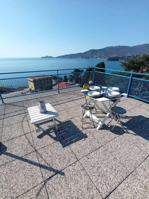 Appartamento Con Stupenda Vista Mare Zona Bristol Ραπάλο Εξωτερικό φωτογραφία